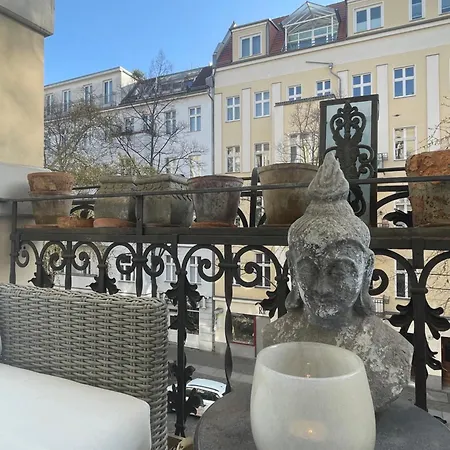 Fantastic In Prime Location - Center West * Berlin