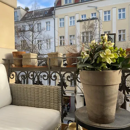 Fantastic In Prime Location - Center West