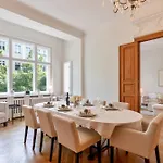 120 Sqm Historic Design Apartment Savignyplatz Near Ku'Damm