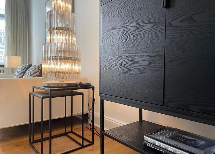 120 Sqm Historic Design Apartment Savignyplatz Near Ku'Damm