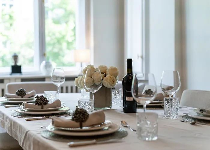 120 Sqm Historic Design Apartment Savignyplatz Near Ku'Damm *