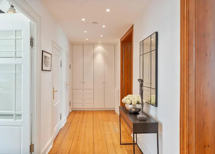 Daire 120 Sqm Historic Design Apartment Savignyplatz Near Ku'Damm *