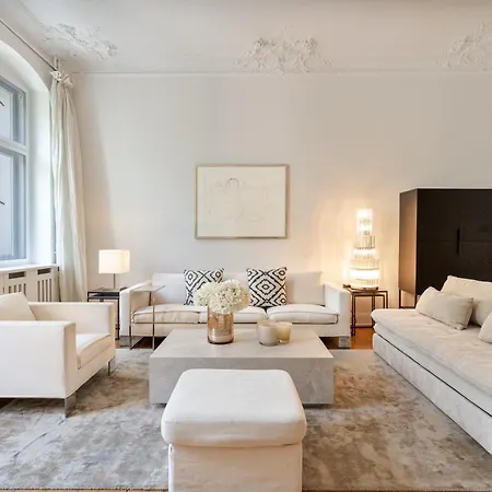 120 Sqm Historic Design Savignyplatz Near Ku'damm Berlin