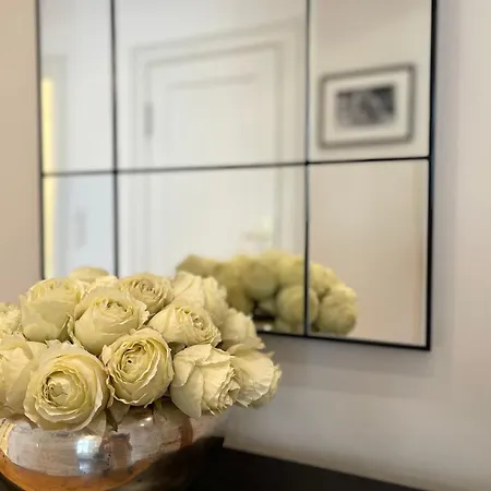 דירה Fantastic In Prime Location - Center West